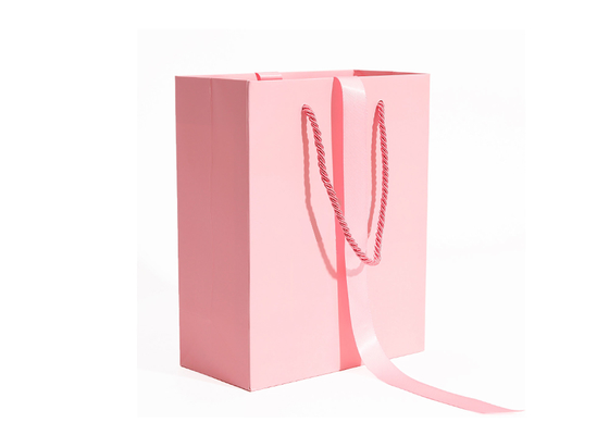 रस्सी हैंडल के साथ कस्टम लोगो रोमांटिक गुलाबी अंडरवियर शॉपिंग पेपर बैग